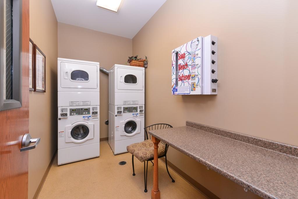 Country Hearth Inn & Suites Edwardsville Servizi foto