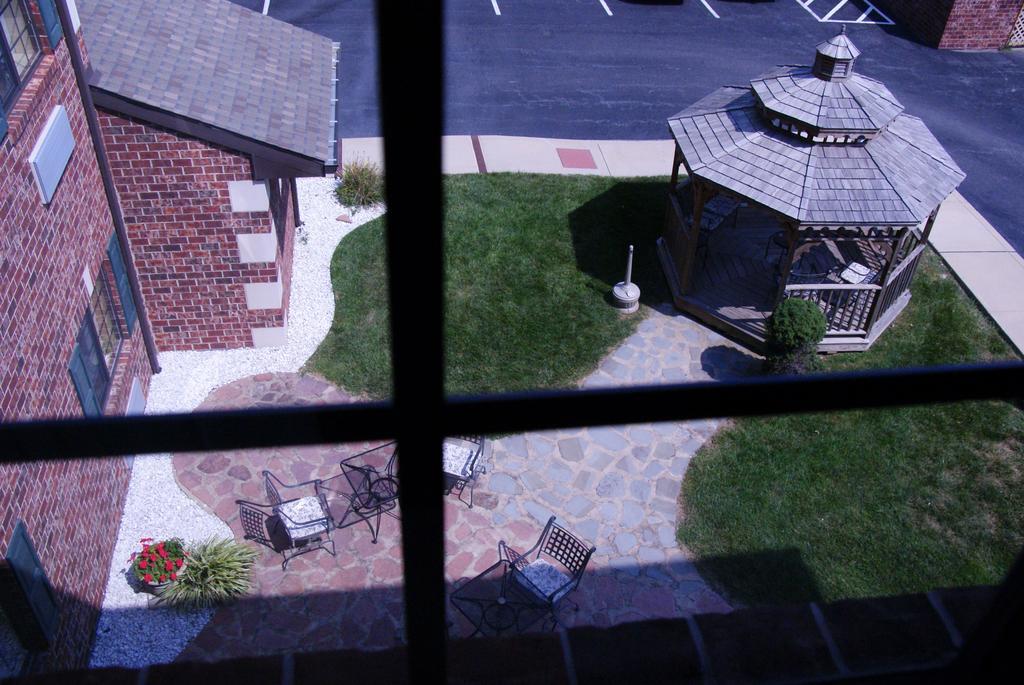 Country Hearth Inn & Suites Edwardsville Esterno foto