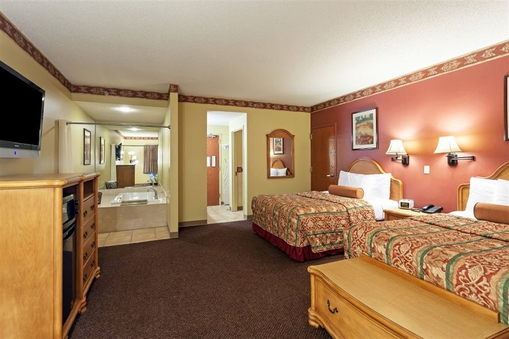 Country Hearth Inn & Suites Edwardsville Esterno foto