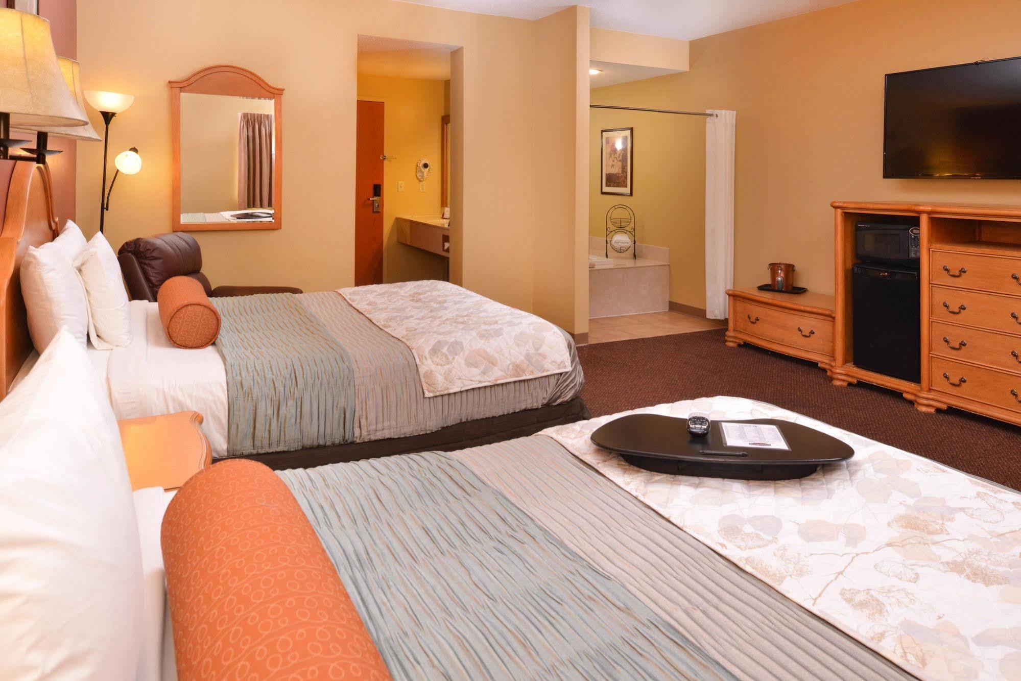 Country Hearth Inn & Suites Edwardsville Esterno foto