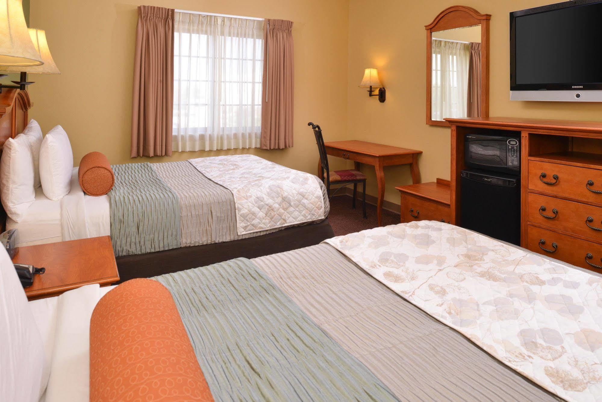 Country Hearth Inn & Suites Edwardsville Esterno foto