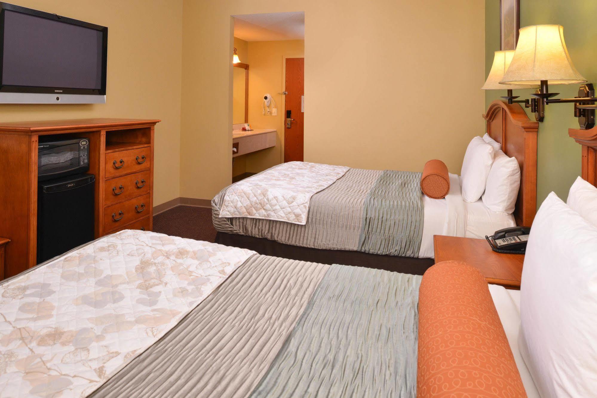 Country Hearth Inn & Suites Edwardsville Esterno foto