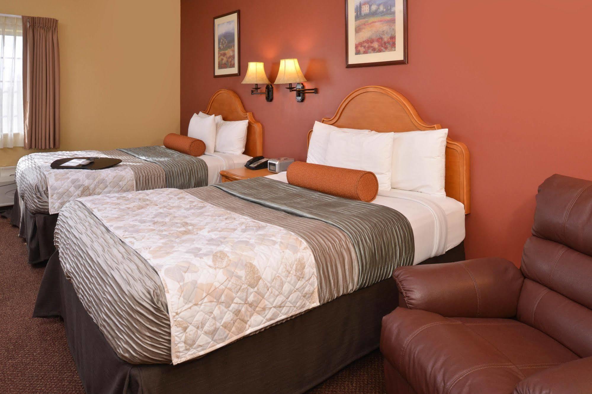 Country Hearth Inn & Suites Edwardsville Esterno foto