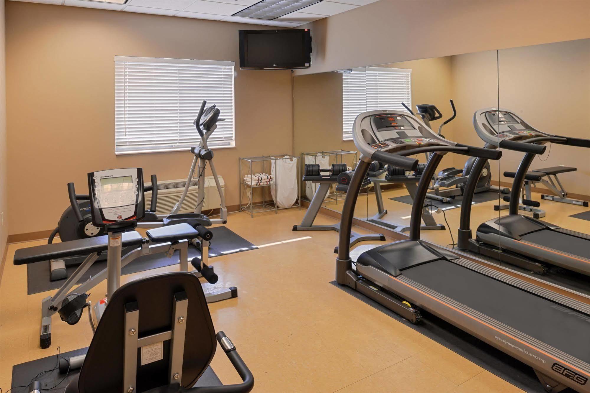 Country Hearth Inn & Suites Edwardsville Esterno foto