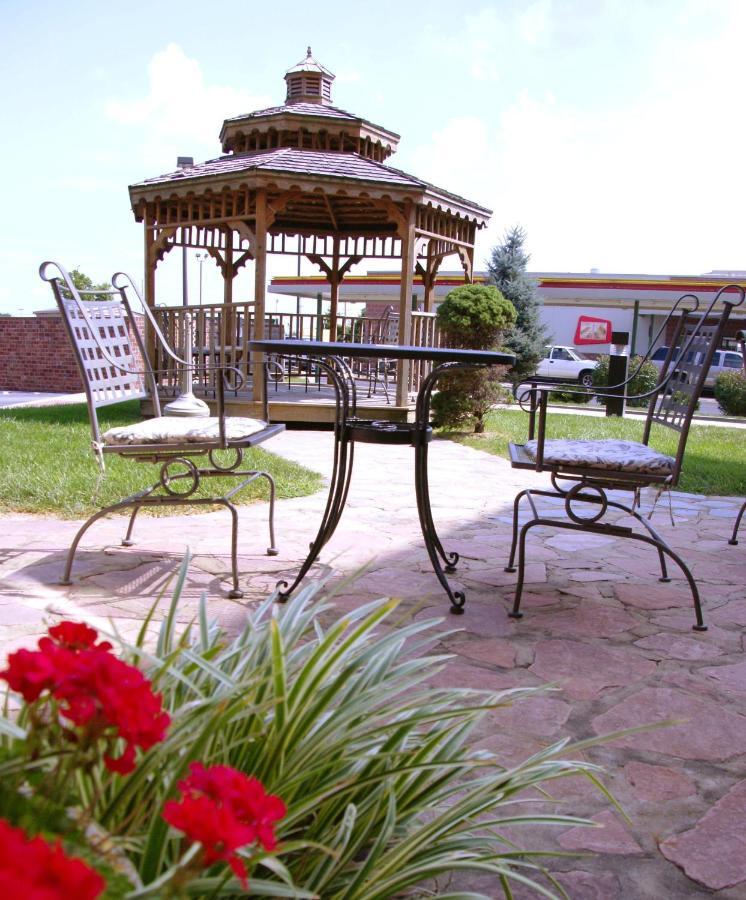Country Hearth Inn & Suites Edwardsville Esterno foto